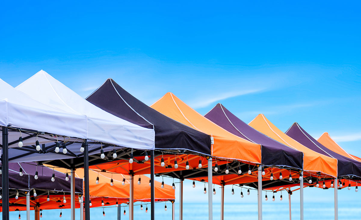 It’s Game Day! 10 Tips for Using a Small Pop-Up Canopy at Your Next Sporting Event